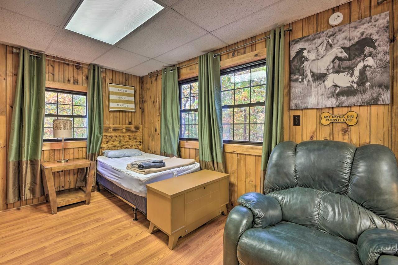 Cheyenne Ranch Apt With 50 Acres By Raystown Lake Huntingdon Extérieur photo